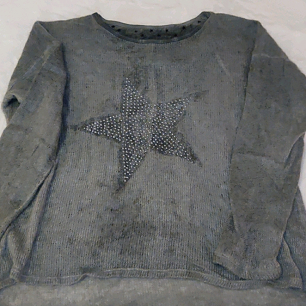 Beautiful women's flowy sweater